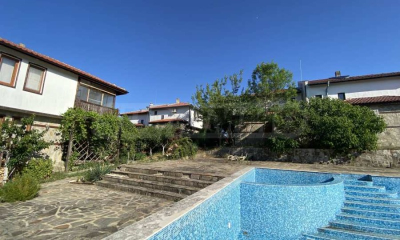 Продава КЪЩА, гр. Приморско, област Бургас, снимка 3 - Къщи - 52404269