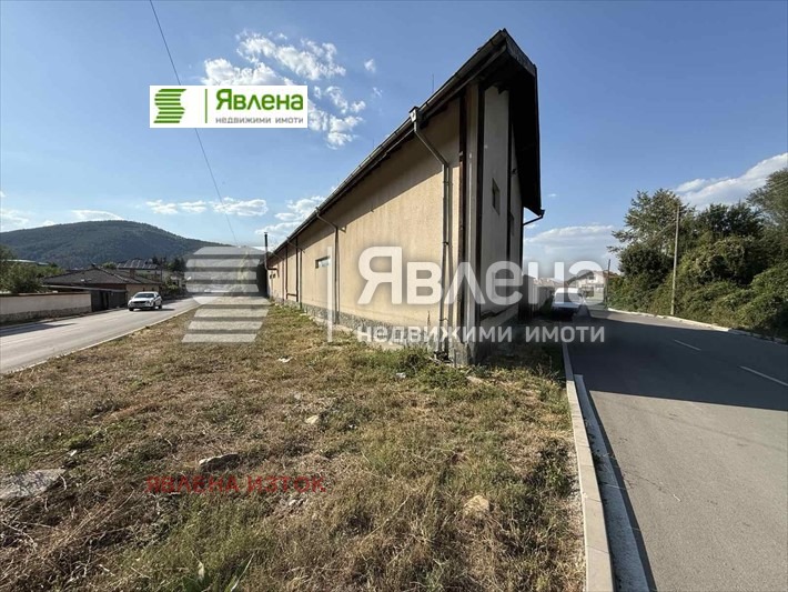 In vendita  Edificio industriale regione Sofia , Vrachesh , 3865 mq | 12502449 - Immagine [2]