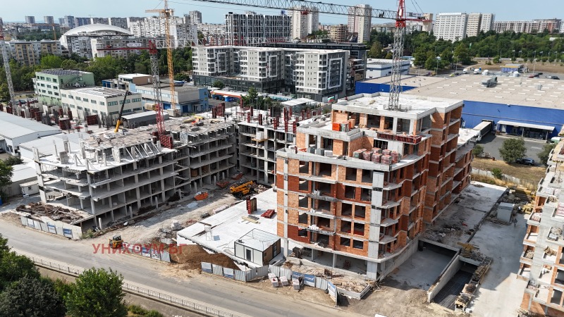 Продава  2-стаен, град Бургас, Хоризонт •  100 000 € • ID 90601214 — holmes.bg - [1] 