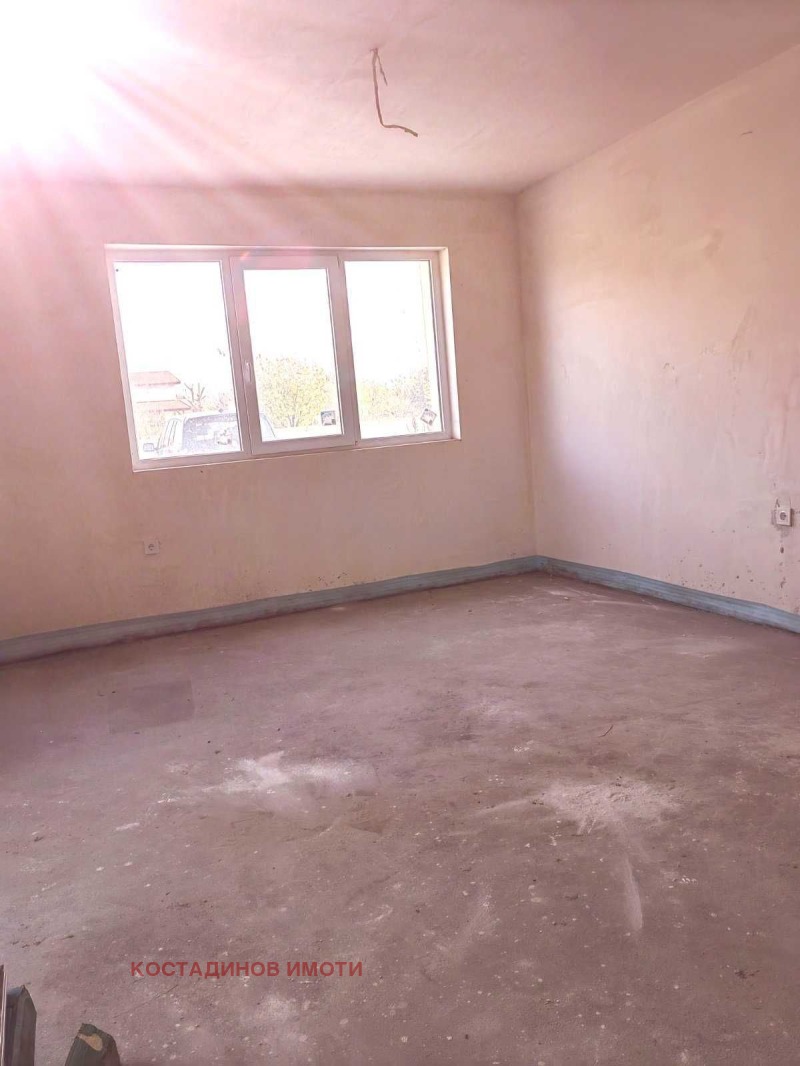 Продава 2-СТАЕН, гр. Пловдив, Коматевски възел, снимка 2 - Апартаменти - 52588713