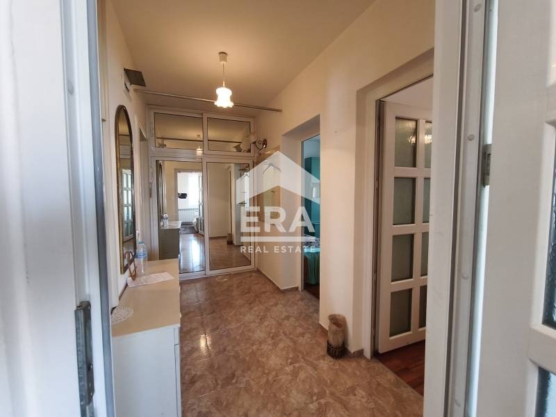 Продава 2-СТАЕН, гр. Ямбол, Център, снимка 3 - Апартаменти - 54143269