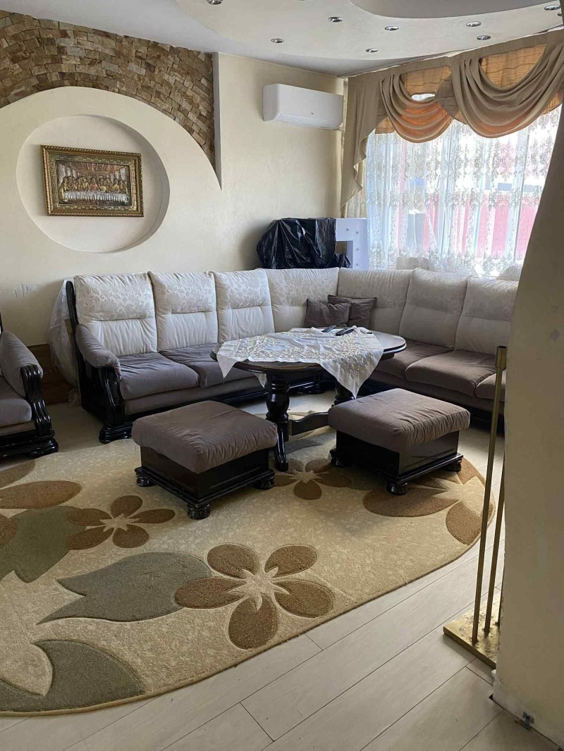 De vânzare  3+ dormitor Sofia , Zona B-5 , 127 mp | 67027857