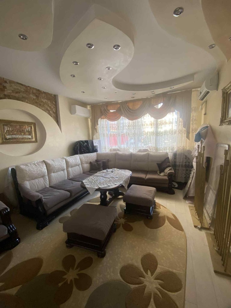 De vânzare  3+ dormitor Sofia , Zona B-5 , 127 mp | 67027857 - imagine [2]