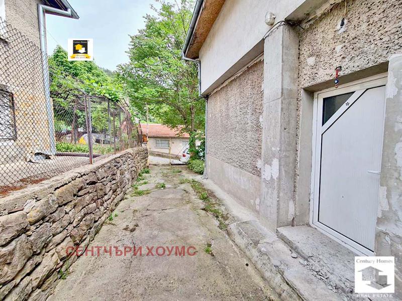 Продава  Къща град Велико Търново , Асенов , 275 кв.м | 31334140 - изображение [16]