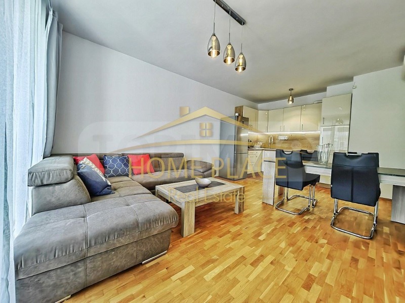 Na prodej  1 ložnice Varna , k.k. Sv.Sv. Konstantin i Elena , 77 m2 | 90829175