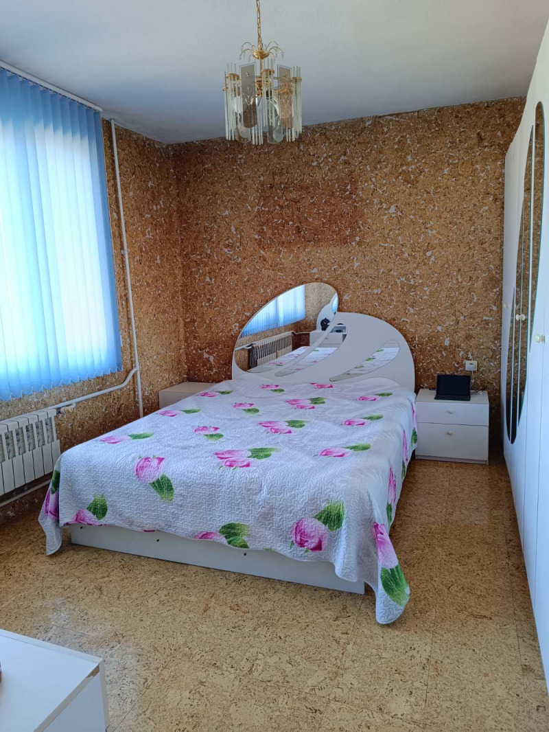 For Sale  2 bedroom Vratsa , Tsentar , 65 sq.m | 19799652 - image [3]