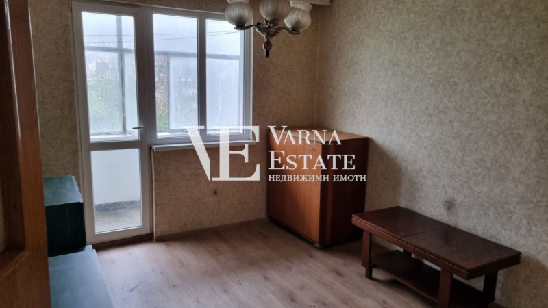 Продава 4-СТАЕН, гр. Варна, Цветен квартал, снимка 2 - Апартаменти - 52650060