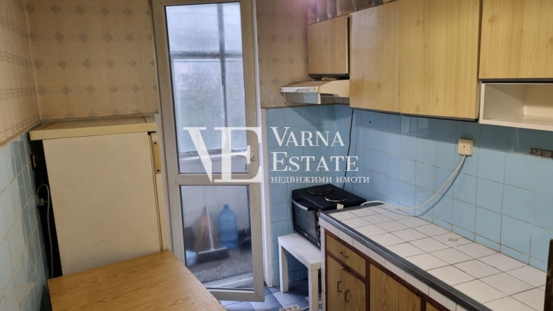 Продава 4-СТАЕН, гр. Варна, Цветен квартал, снимка 9 - Апартаменти - 52650060