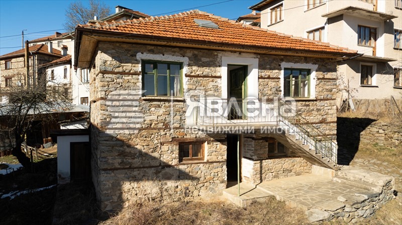 Продава КЪЩА, с. Кутела, област Смолян, снимка 2 - Къщи - 55548376