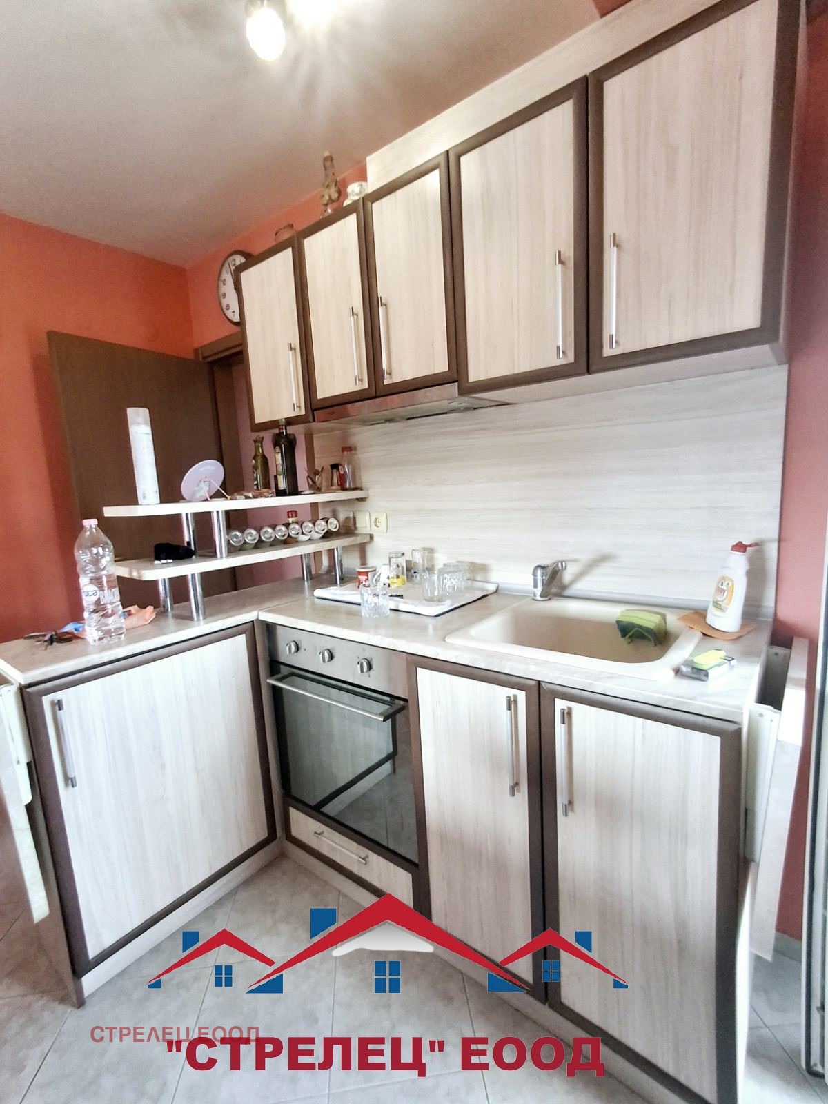 Продава 2-СТАЕН, гр. Добрич, Автогара, снимка 4 - Апартаменти - 54752403