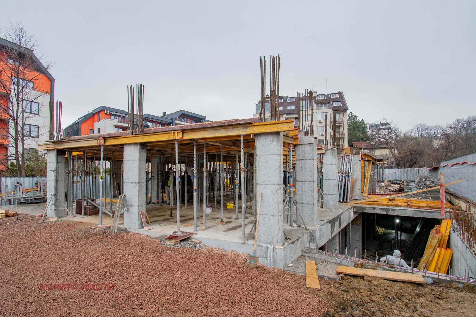 Продава МНОГОСТАЕН, гр. София, Витоша