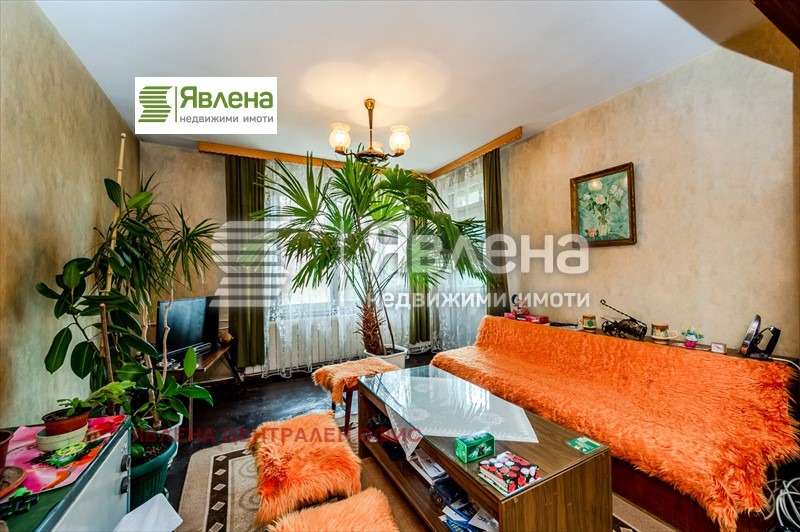 Till salu  2 sovrum Sofia , Reduta , 144 kvm | 73271062 - bild [8]