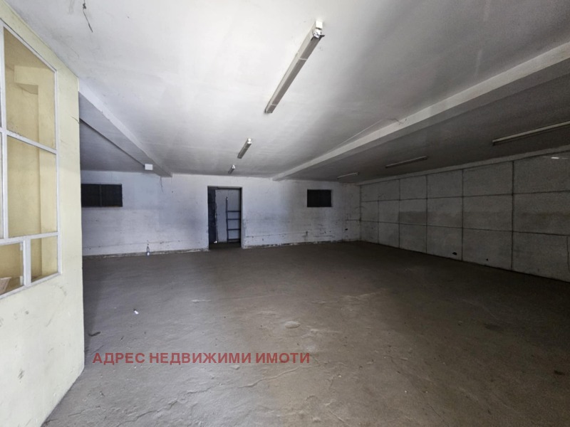 À vendre  Stockage Stara Zagora , Indoustrialna zona - zapad , 250 m² | 95037566 - image [2]