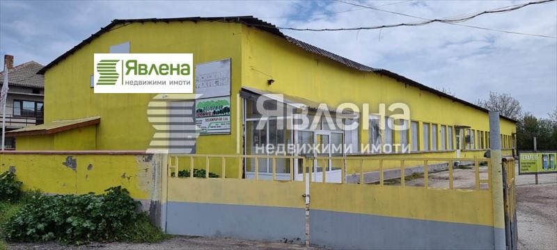 Продава  Пром. помещение област Разград , гр. Завет , 761 кв.м | 97957181