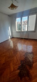Продава 2-СТАЕН, град Плевен, Идеален център • 110000 € • 82915986 — Holmes.bg