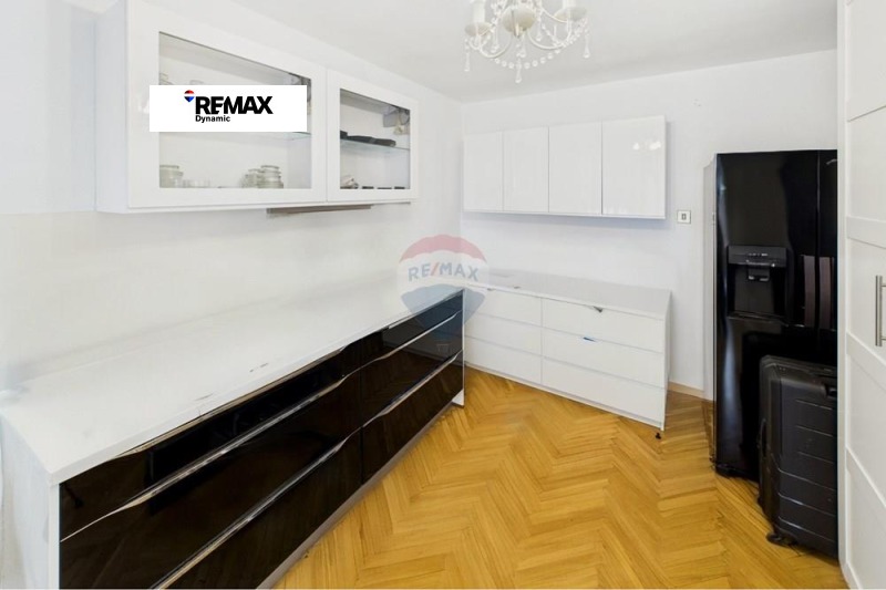 Продава 4-СТАЕН, гр. Бургас, Лазур, снимка 6 - Апартаменти - 53502433