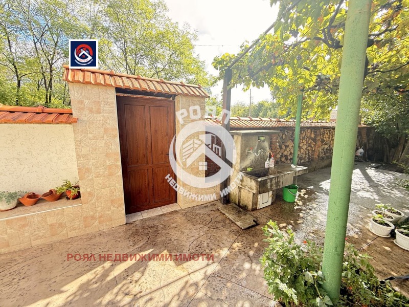Продава  Къща област Пловдив , с. Зелениково , 130 кв.м | 29362852 - изображение [15]