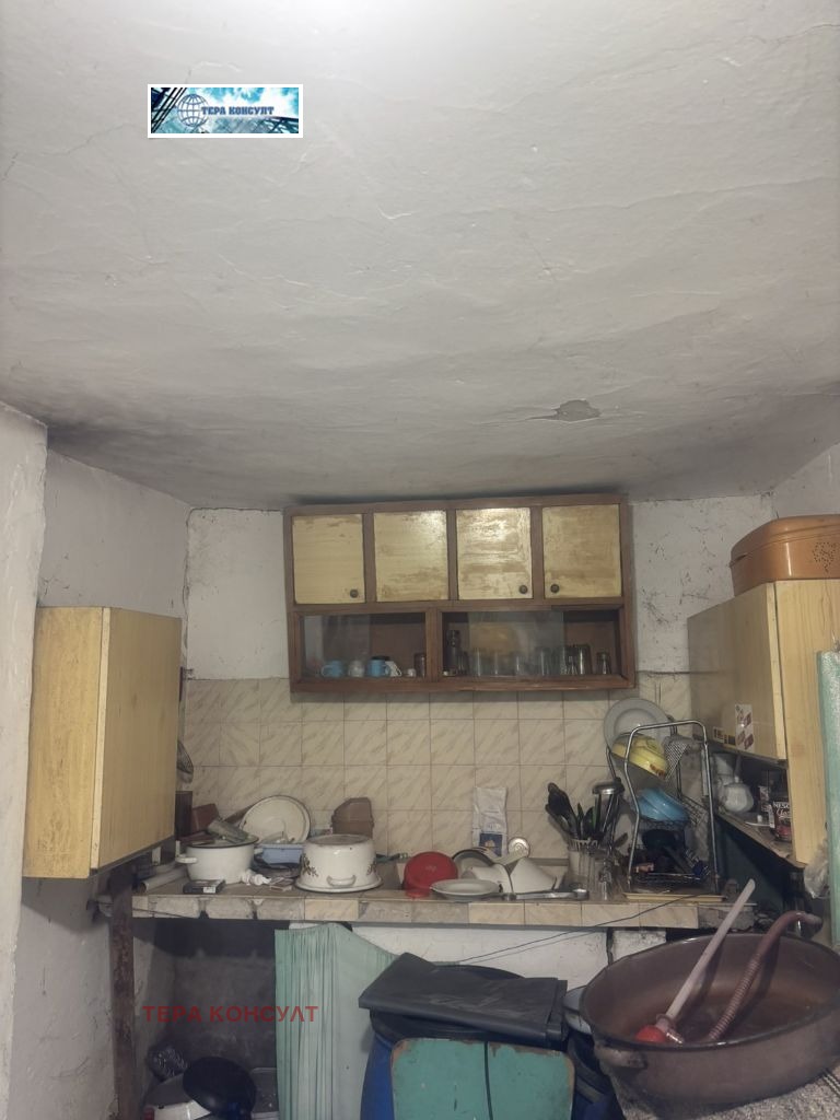 Продава КЪЩА, гр. Долни Дъбник, област Плевен, снимка 5 - Къщи - 55218055