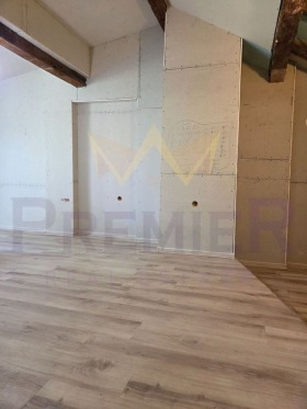 ЕТАЖ ОТ КЪЩА, 70 m2
