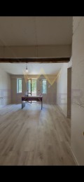 Продава ЕТАЖ ОТ КЪЩА, гр. Пловдив, Център, снимка 8