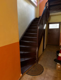Продава ЕТАЖ ОТ КЪЩА, град Пловдив, Кършияка • 250000 € • 52364782 — Holmes.bg