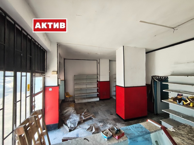 Продава МАГАЗИН, гр. Търговище, Център, снимка 2 - Магазини - 52741143