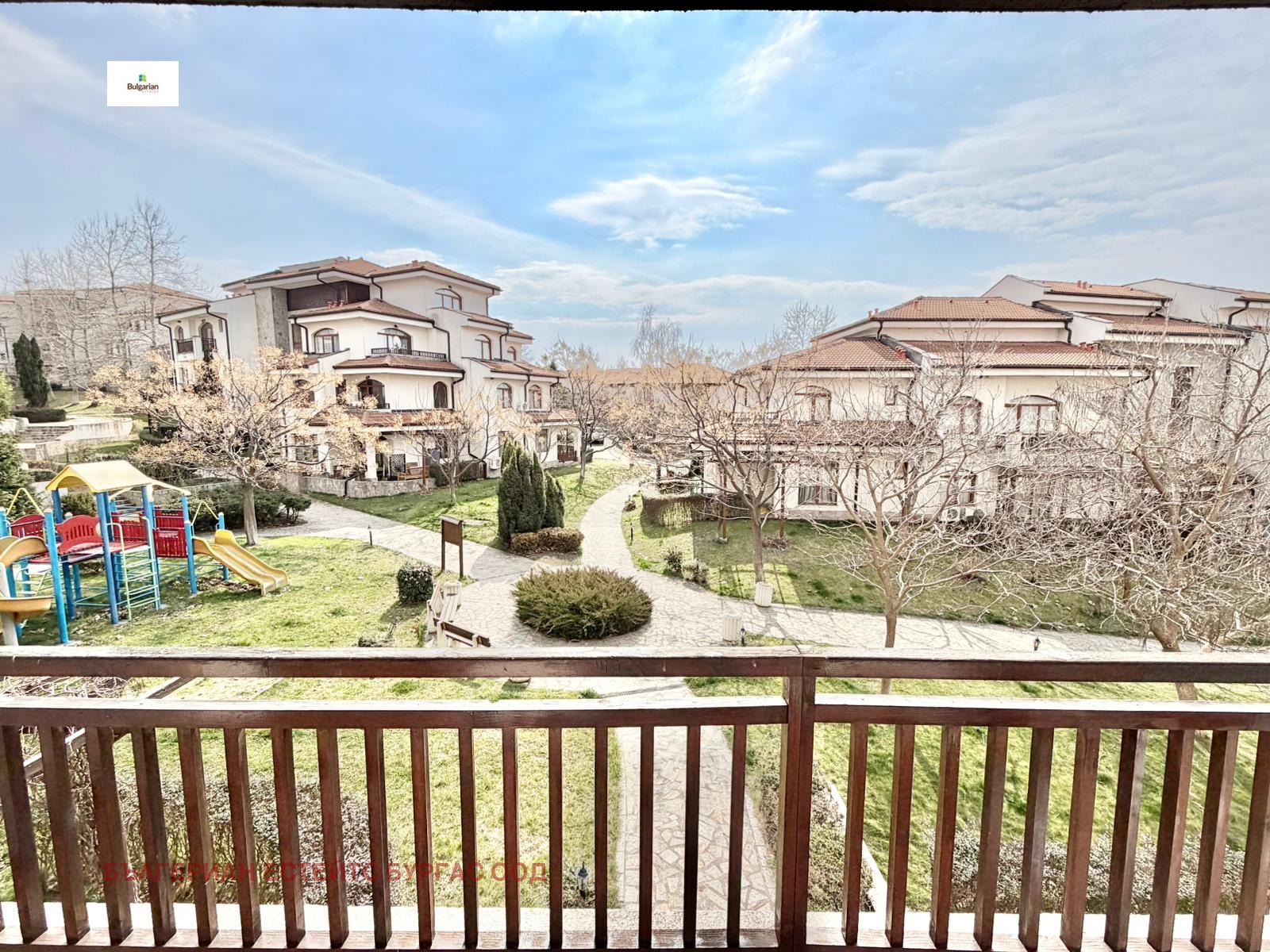 Продава 4-СТАЕН, гр. Ахелой, област Бургас