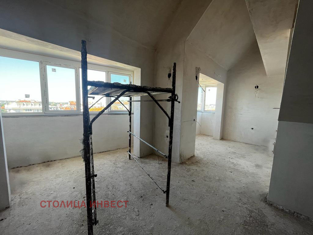 Продава МЕЗОНЕТ, гр. Русе, Широк център, снимка 2 - Апартаменти - 42036763