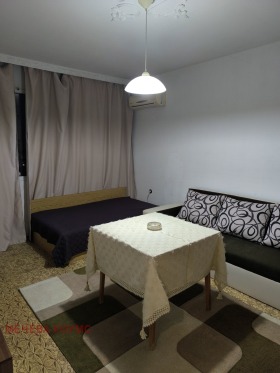 Studio Tri sjusjura - sever, Stara Zagora 2