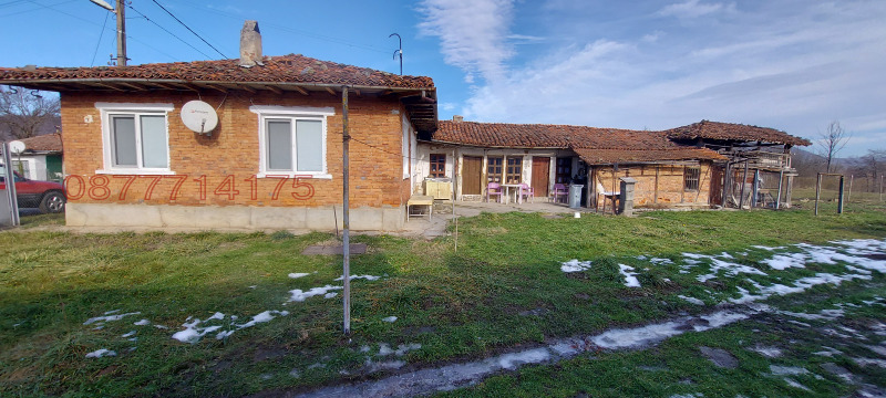 Продава КЪЩА, с. Боринци, област Сливен