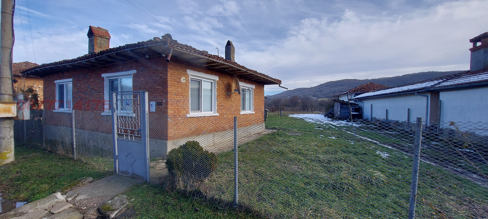 Продава КЪЩА, с. Боринци, област Сливен, снимка 2 - Къщи - 54273482