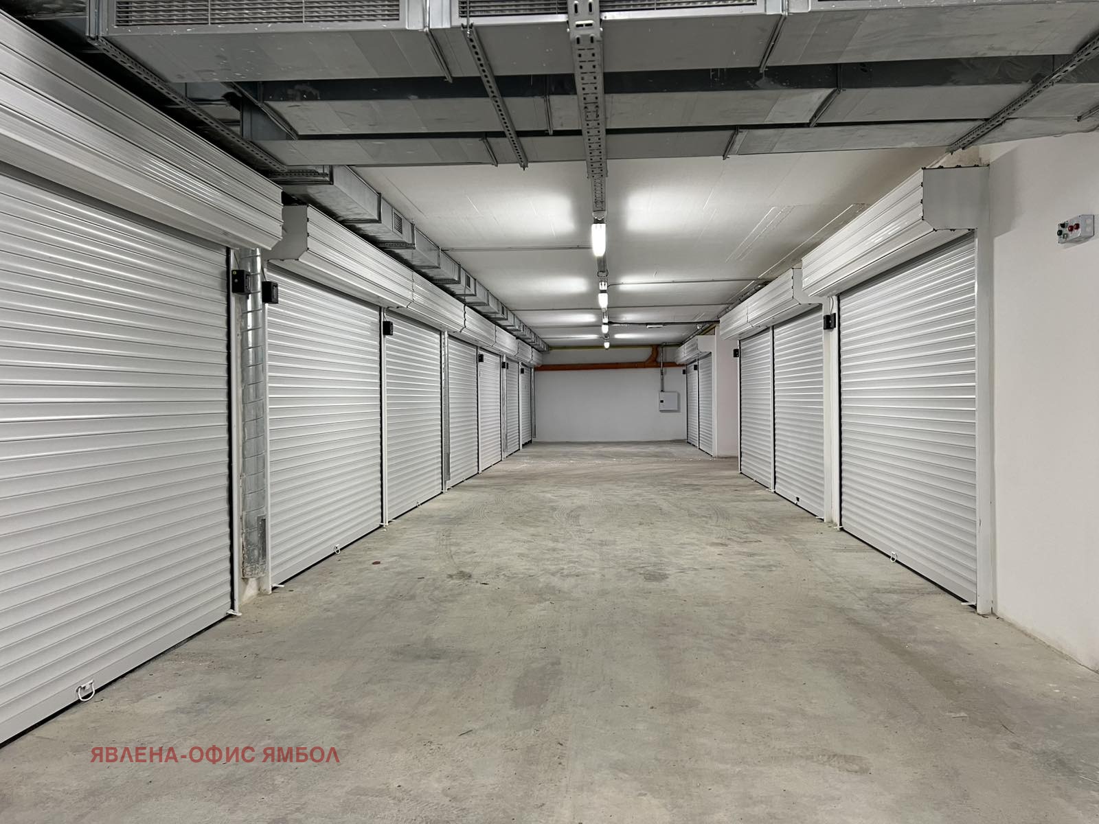 Продава ГАРАЖ, ПАРКОМЯСТО, гр. Ямбол, Аврен, снимка 2 - Гаражи и паркоместа - 49990404