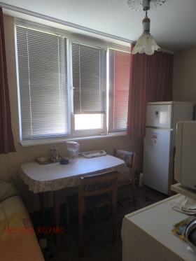 3 dormitoare Tri ciuciura - iug, Stara Zagora 7