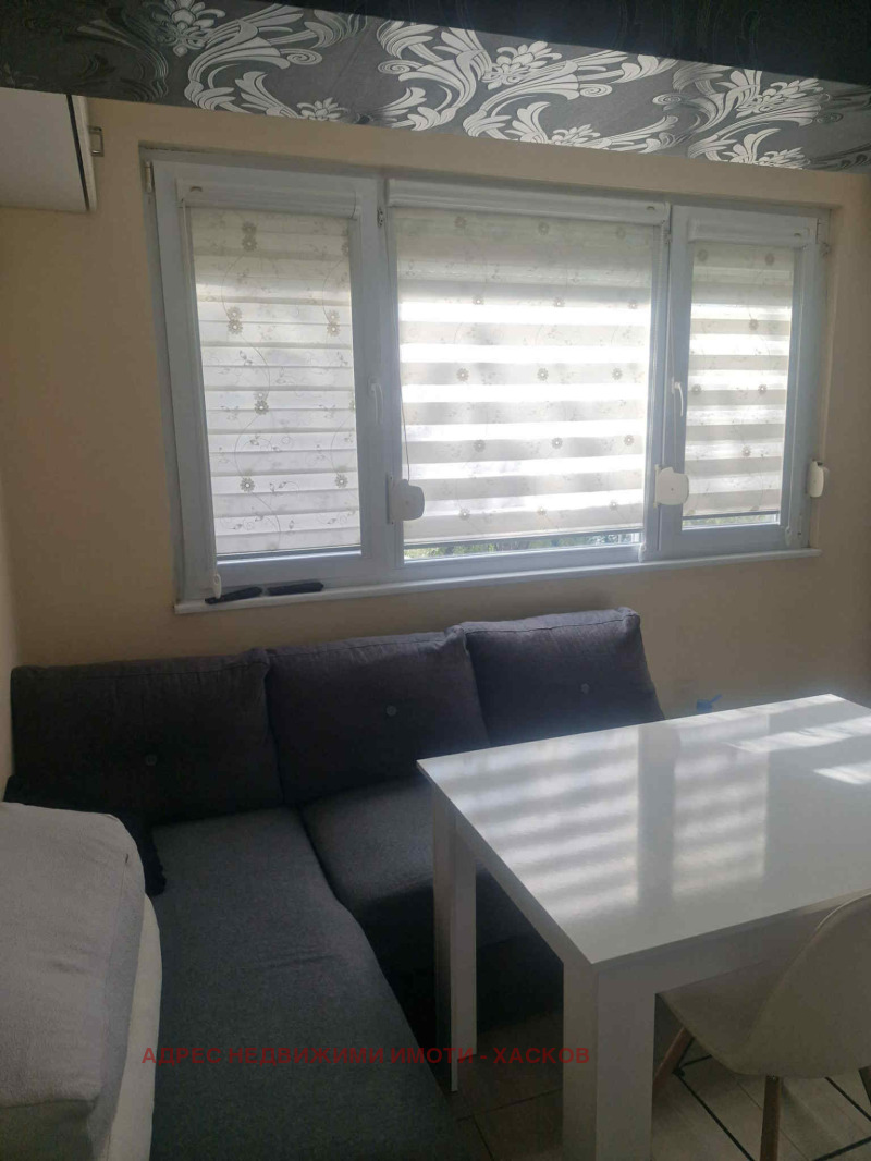 Продава 2-СТАЕН, гр. Димитровград, област Хасково, снимка 2 - Апартаменти - 52306578