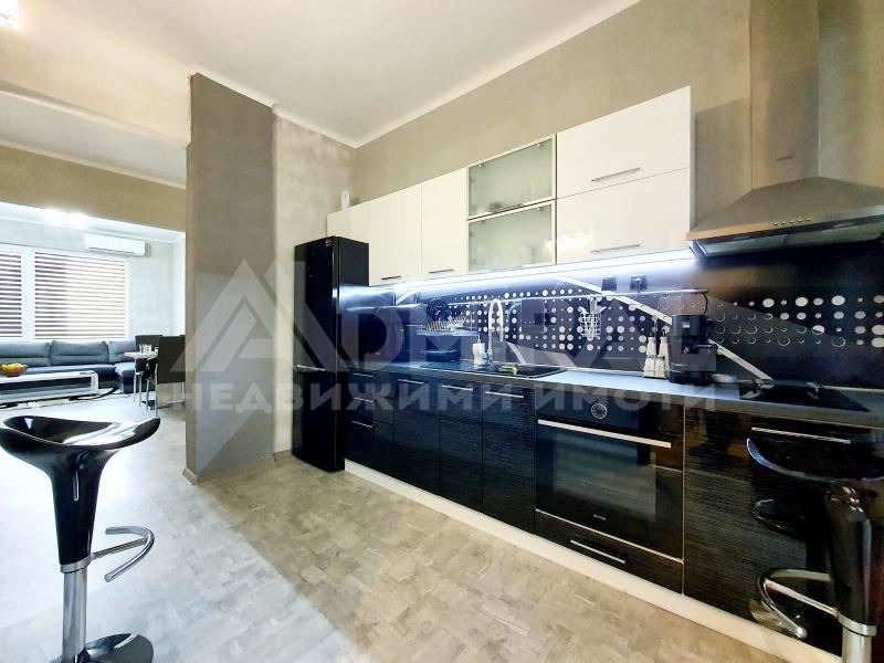 Продава 4-СТАЕН, гр. Бургас, Център, снимка 5 - Апартаменти - 53390676