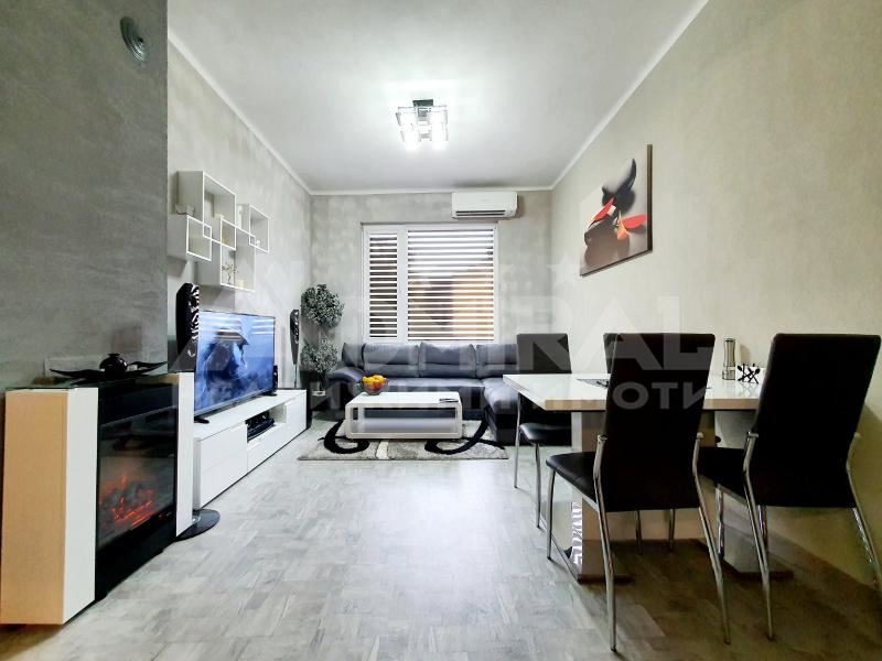 Продава 4-СТАЕН, гр. Бургас, Център, снимка 3 - Апартаменти - 53390676