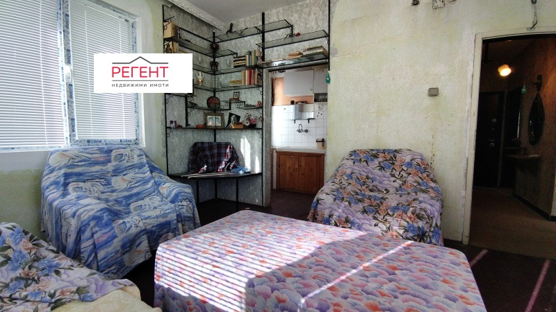 Продава ЕТАЖ ОТ КЪЩА, гр. Дряново, област Габрово, снимка 5 - Етаж от къща - 53449978