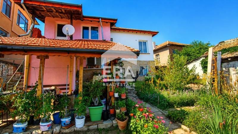 Продава КЪЩА, гр. Антоново, област Търговище