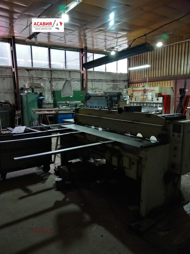 Продава ПРОМ. ПОМЕЩЕНИЕ, гр. Правец, област София област, снимка 4 - Производствени сгради - 53560963