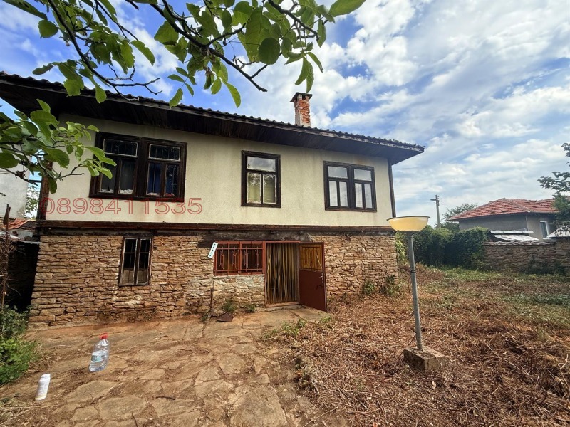 Продава КЪЩА, с. Царева ливада, област Габрово