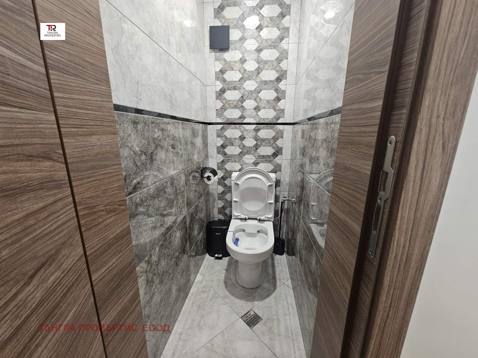 Продава 3-СТАЕН, гр. Радомир, област Перник, снимка 14 - Апартаменти - 53993471