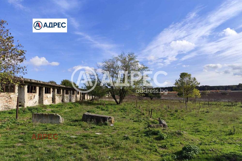 Продава ПРОМ. ПОМЕЩЕНИЕ, с. Водица, област Варна