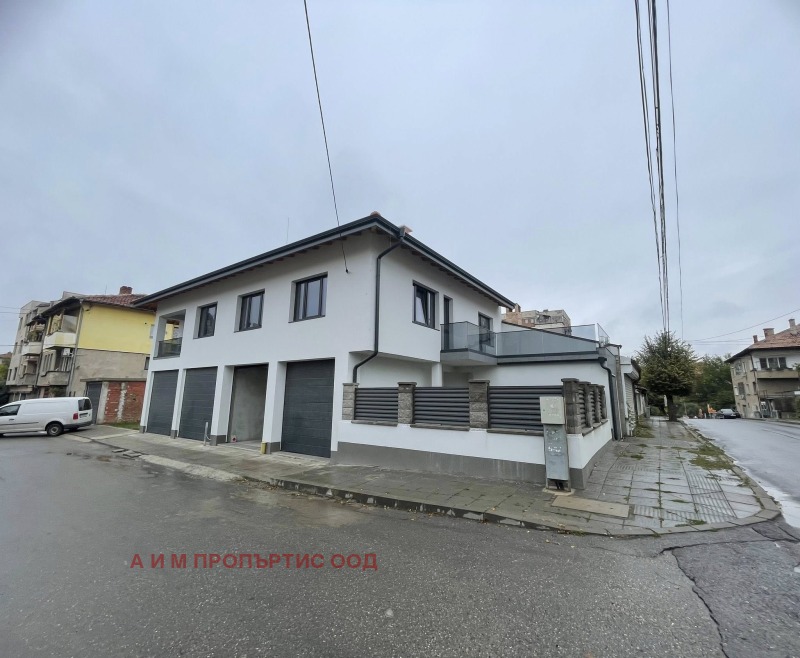 Продава КЪЩА в град Кюстендил, Герена - 303 кв.м / 280 000 € » 547 632.40 лв., А И М ПРОПЪРТИС ООД