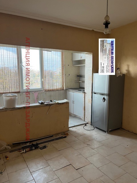 Продава 3-СТАЕН, град Пазарджик, Окръжна болница • 68000 € / 132996.44 лв. • 51344179 1