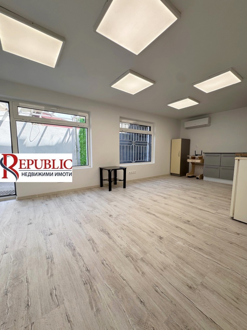 Te koop  Kantoor Varna , Kolchozen pazar , 90 m² | 19254401