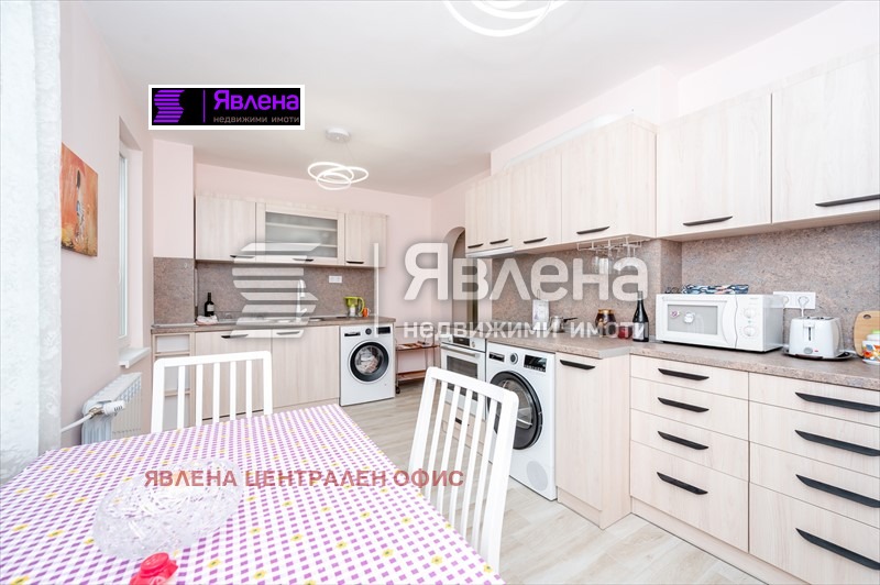 Продава КЪЩА, гр. София, Гео Милев, снимка 3 - Къщи - 48621968