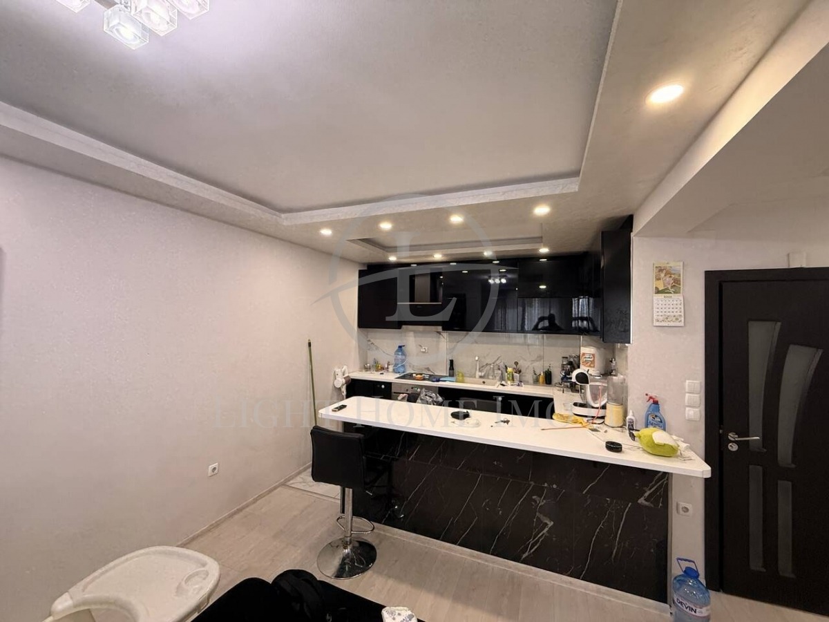 Продава 3-СТАЕН, гр. Пловдив, Център, снимка 3 - Апартаменти - 55214671