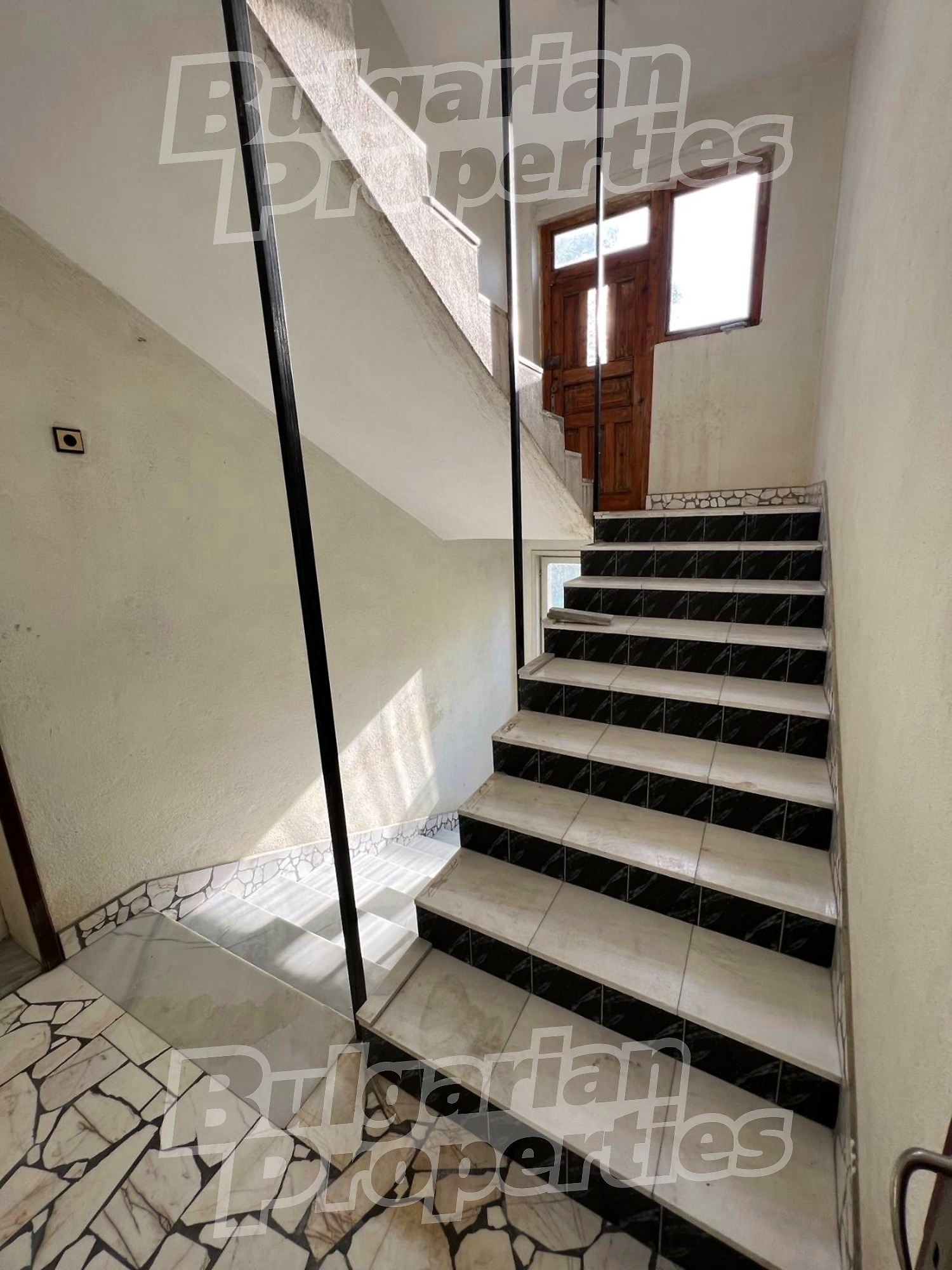 Продава КЪЩА, с. Поленица, област Благоевград, снимка 9 - Къщи - 56689718