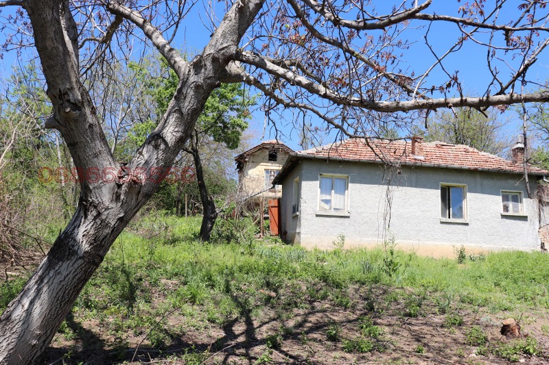 Продава КЪЩА, с. Пчелище, област Велико Търново, снимка 11 - Къщи - 53409220