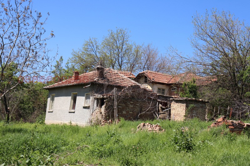 Продава КЪЩА, с. Пчелище, област Велико Търново, снимка 2 - Къщи - 53409220